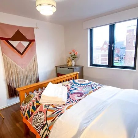 2 Bed Shoreditch Home With Parking Londra Esterno foto